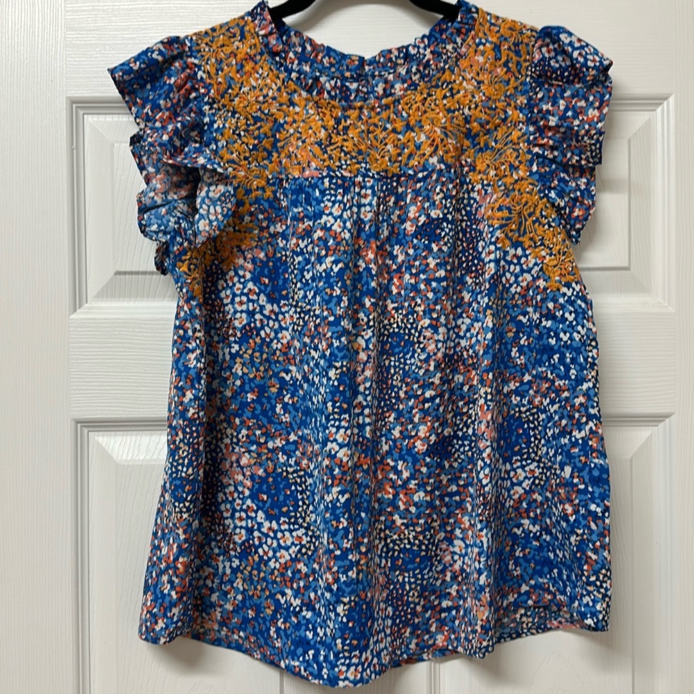 NWT Ruffled Neck & Shoulder Embroidered Top